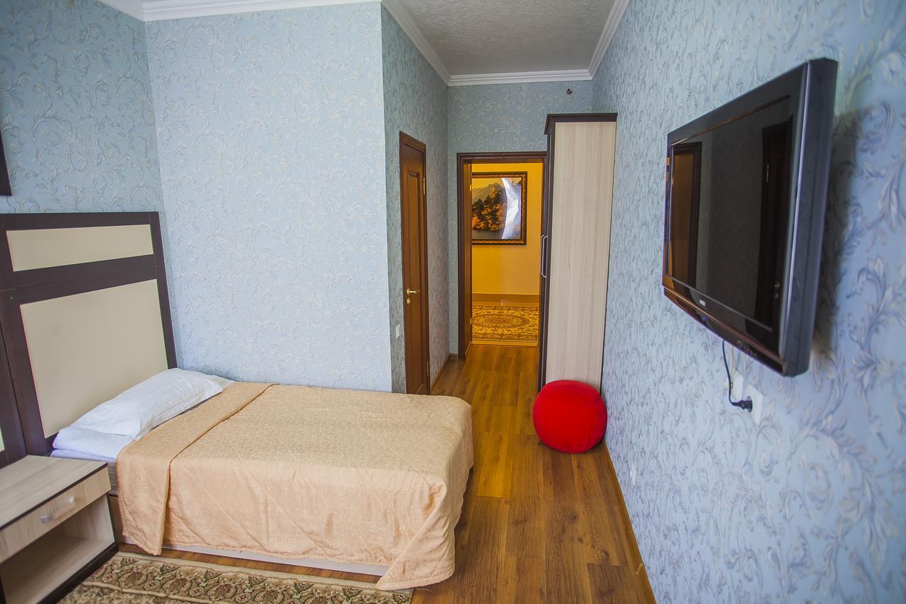Jumbaktas Borovoe Hotel エクステリア 写真